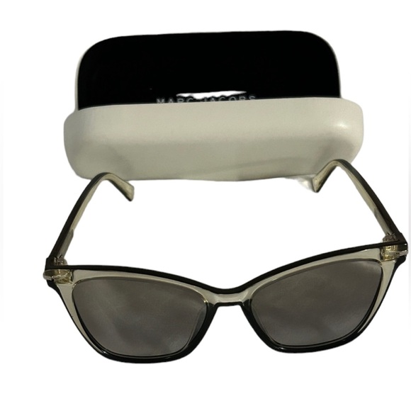 MARC JACOBS NEW IN CASE CRYSTAL BLACK MIRROR SUNGLASSES - Picture 1 of 9